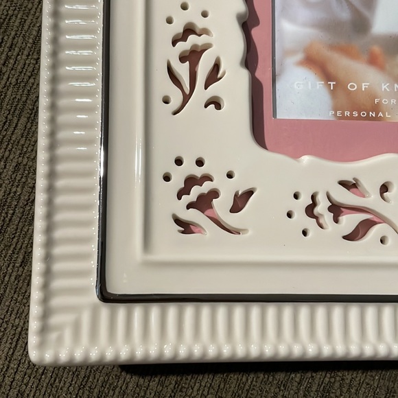 NWT Lenox “Gift of Knowledge” small frame - Picture 4 of 5